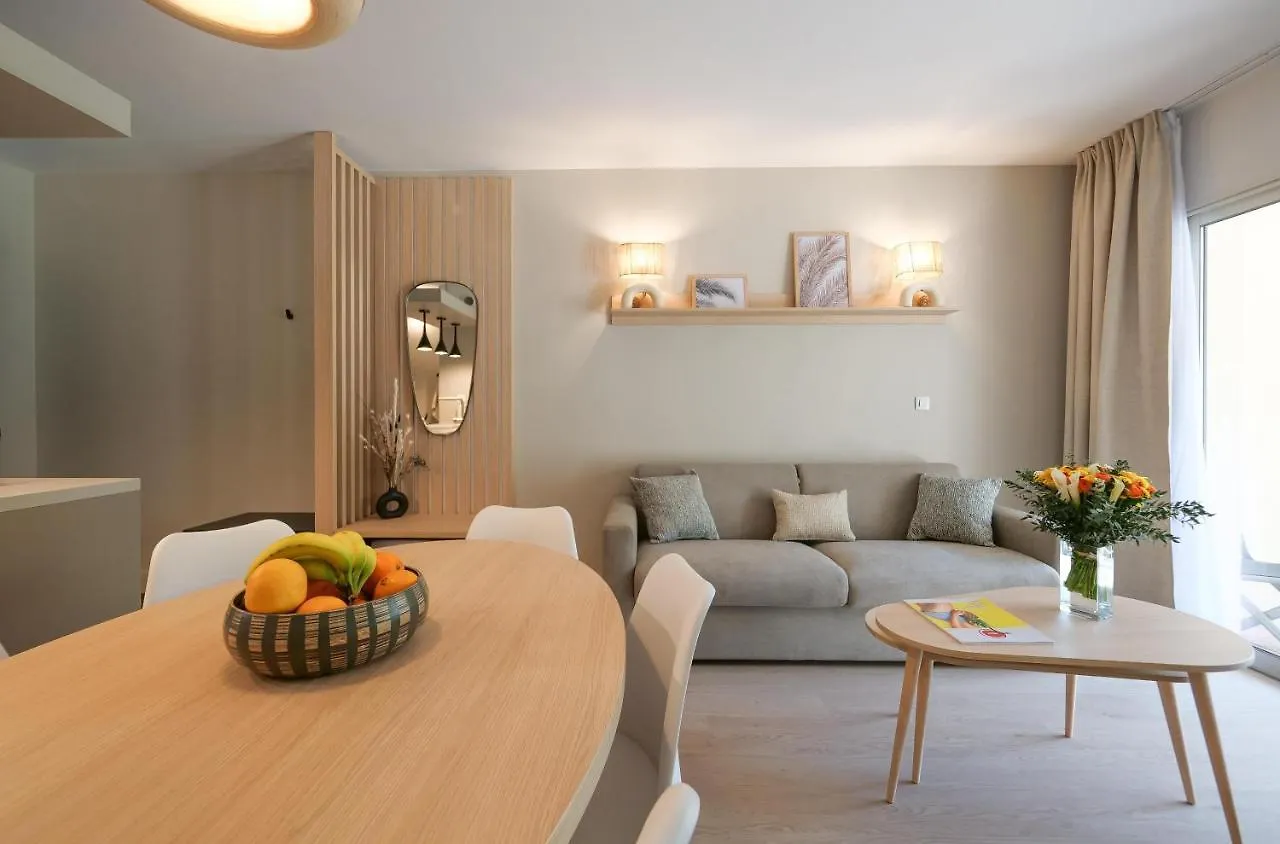 Ombre Des Pins A Saint Tropez XIX Apartment