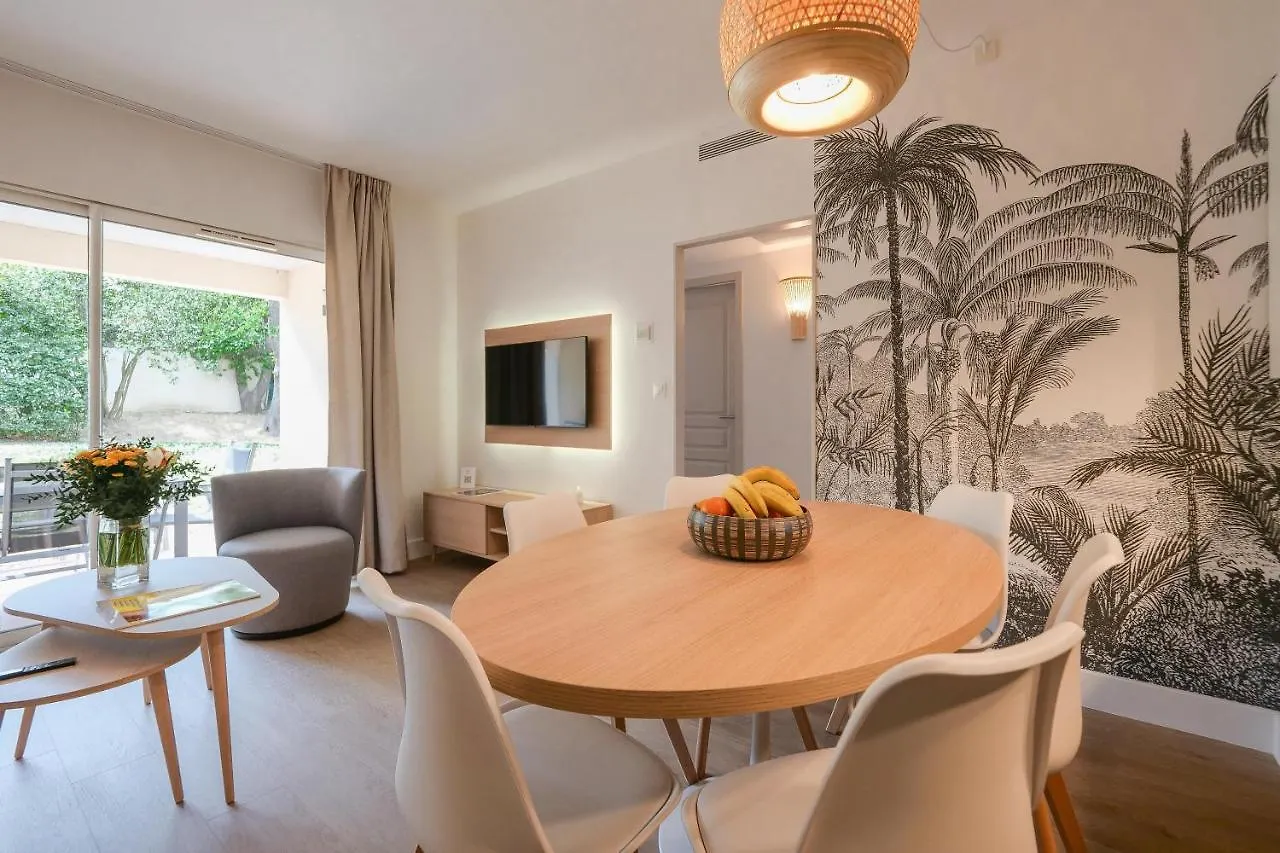 Ombre Des Pins A Saint Tropez XIX Apartment