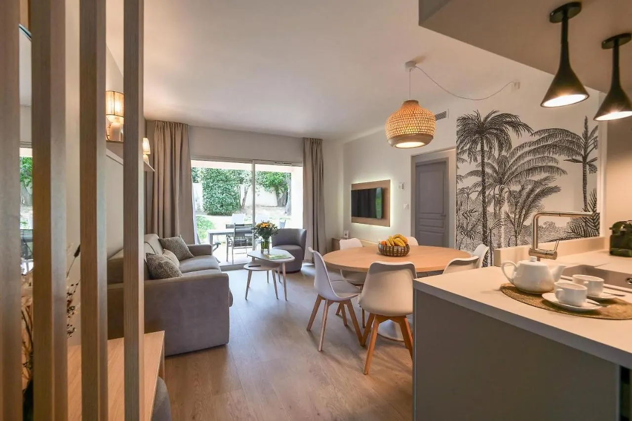 Ombre Des Pins A Saint Tropez XIX Apartment