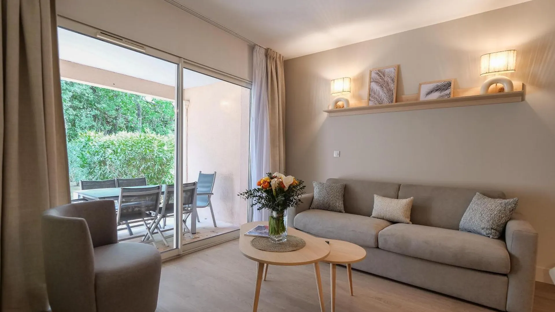 Ombre Des Pins A Saint Tropez XIX Apartment France